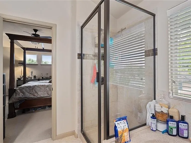 10804 Champ Ct — Photo 18
