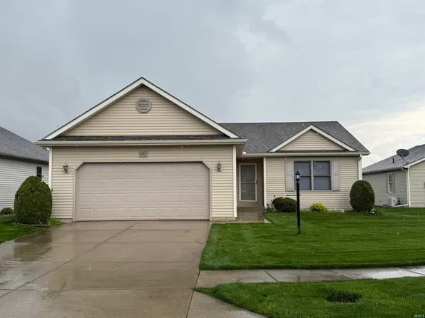 1122 Park Meadows Dr, Goshen, IN 46526
