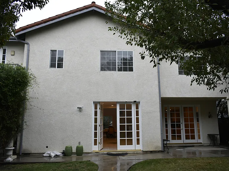 4751 Haskell Ave — Photo 4