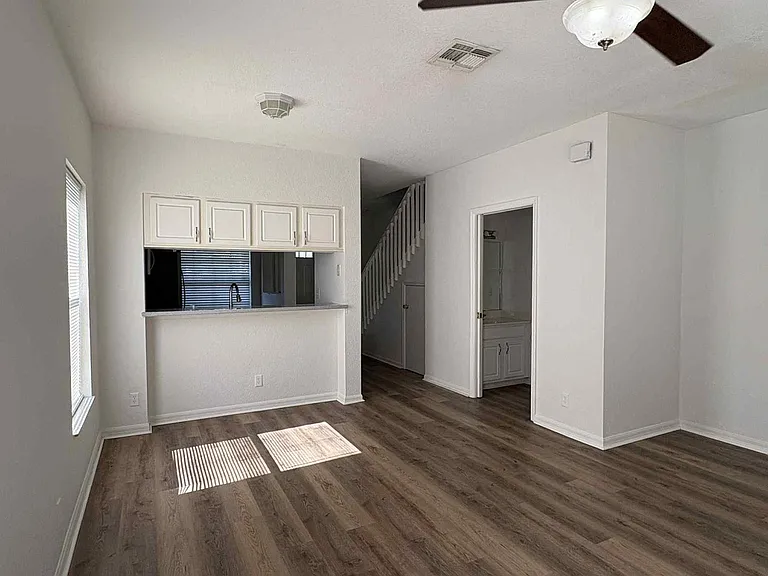 8079 Pacific Beach Dr — Photo 8