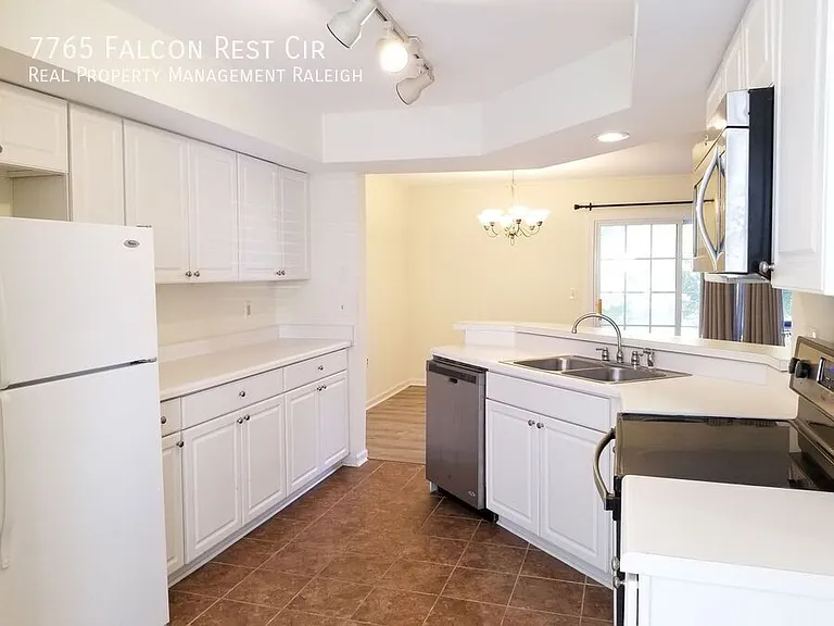 7765 Falcon Rest Cir — Photo 6