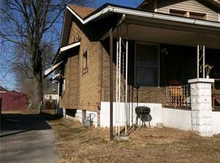 2431 E 24th St, Granite City, IL 62040