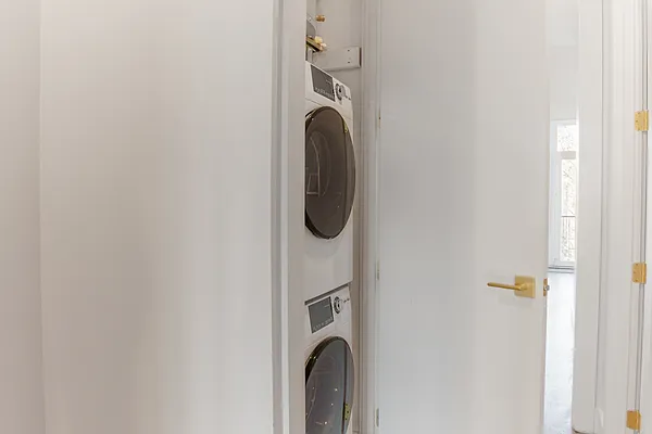 Rented by MySpaceNYC | media 26