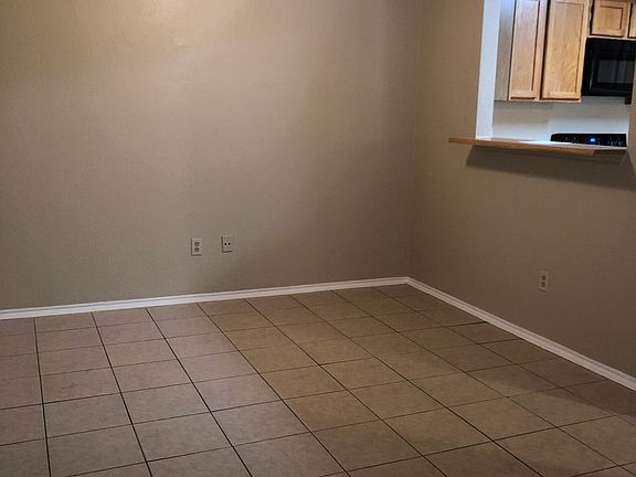 4th image of 1725 Palo Alto Dr