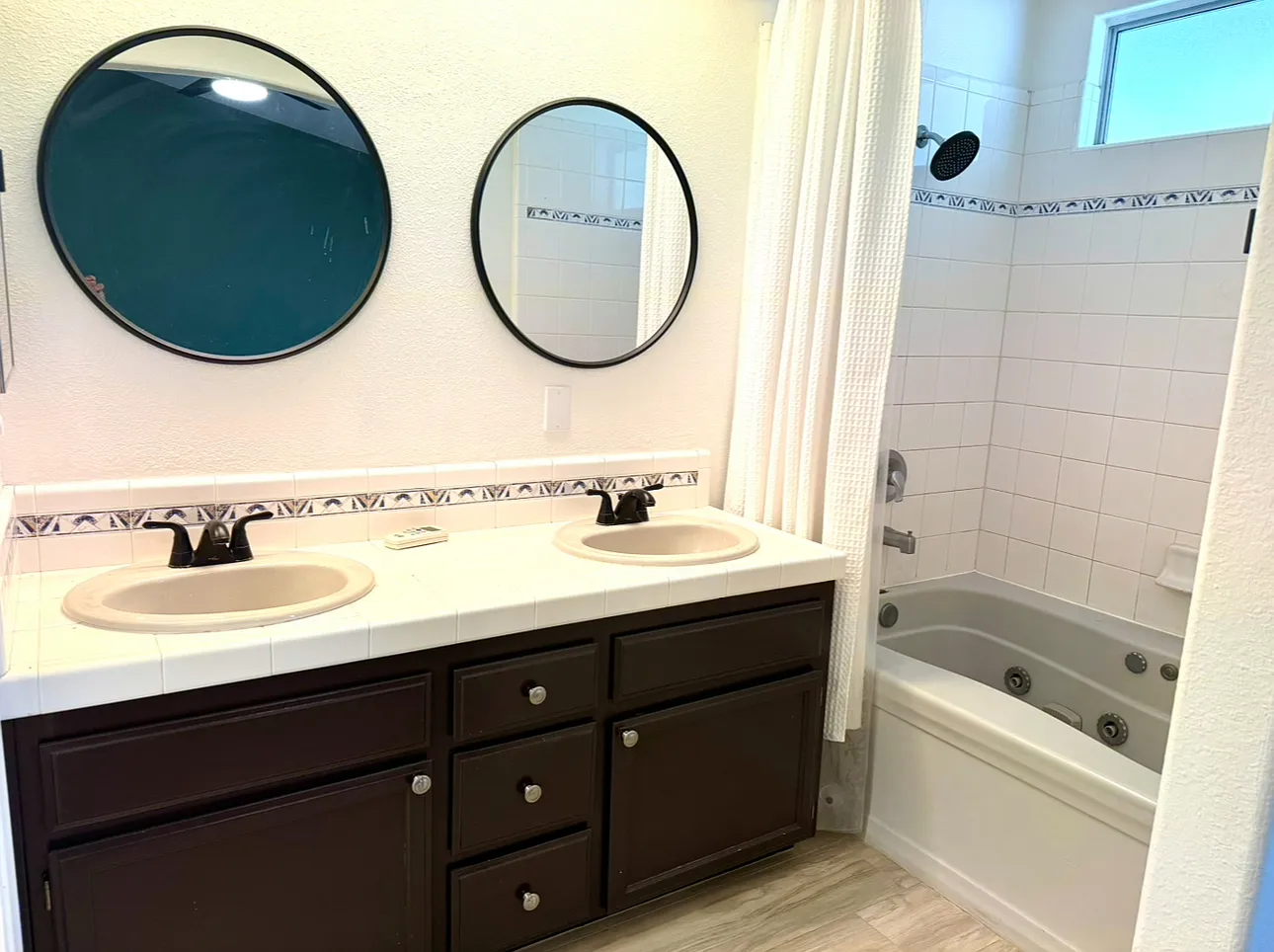 1 bed, 335 sqft, $1,495 — Photo 3