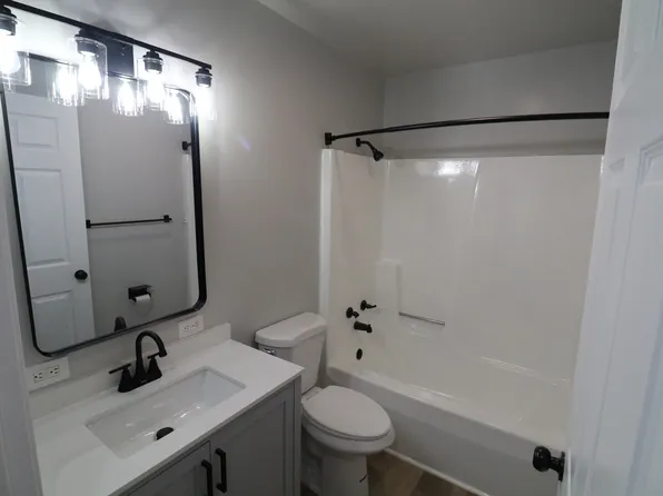 1842 Rock Cliff Dr #2A, Martinsburg, WV 25401