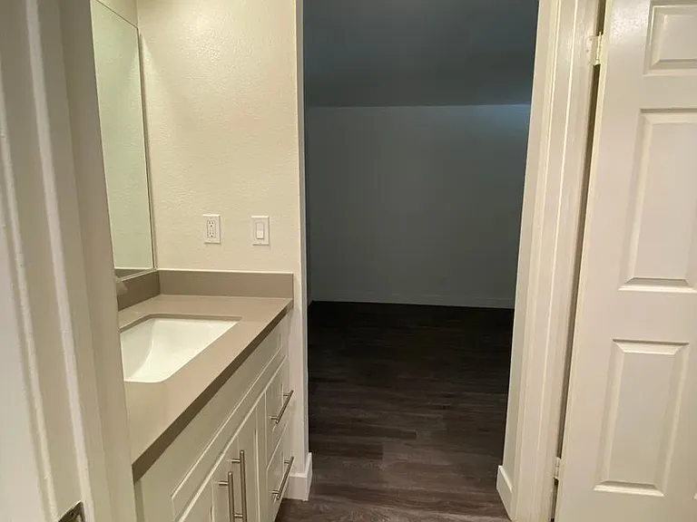 1250 N. June St. Los Angeles CA 90038 — Photo 19