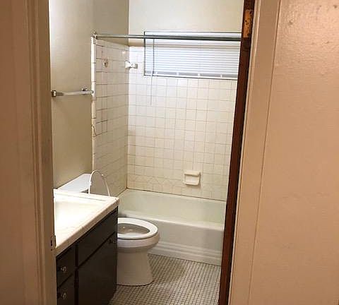 4th image of 2907 Marilyn Ann St #D