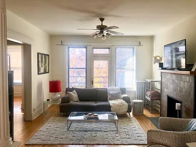 2815 N Mildred Ave #2 — Photo 2