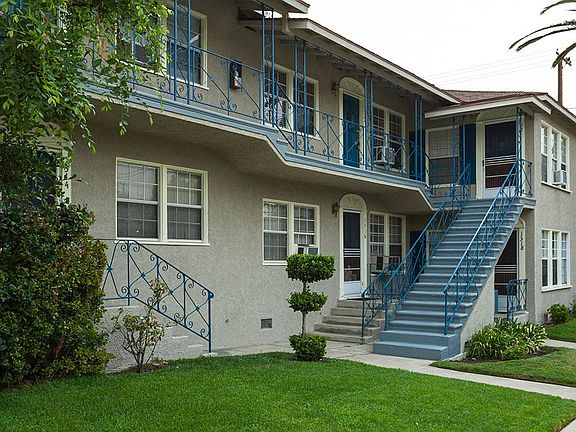 2nd image of 1322 W Burbank Blvd