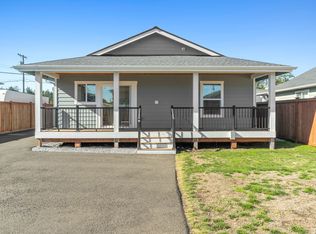 842 N Montesano St, Westport, WA 98595