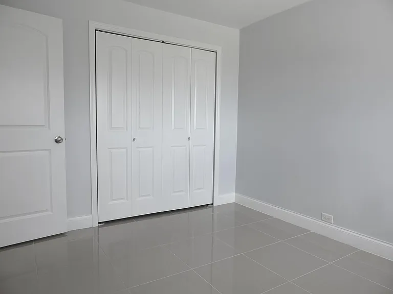 915 SE 22nd Ave — Photo 20