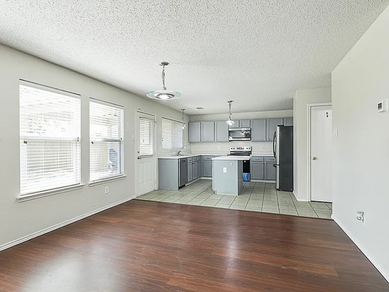 3720 Bandera Ranch Rd — Photo 10