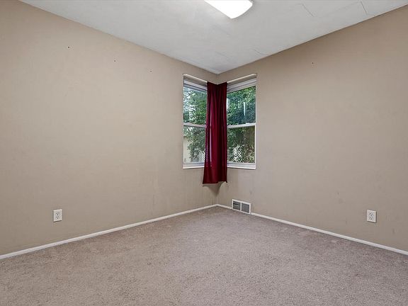 5th image of 5006 North Port Washington ROAD