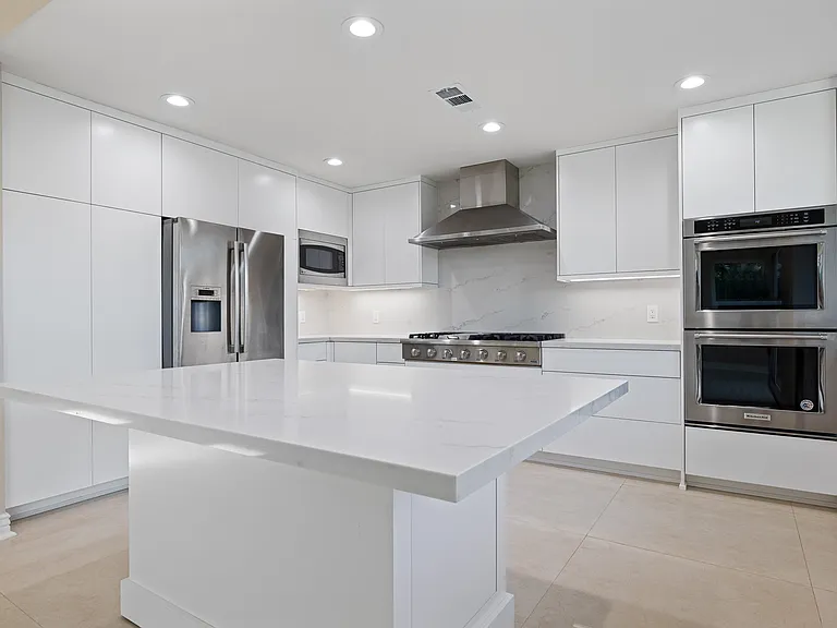 24675 Vista Cerritos — Photo 11