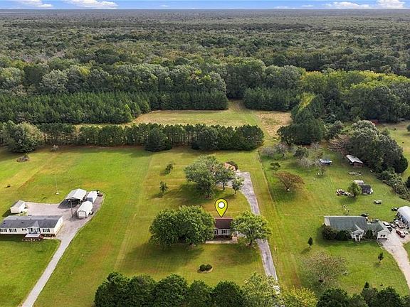 4th image of 419 Daniels Rd