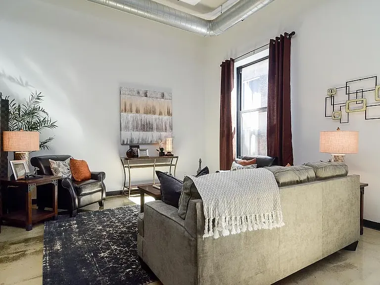 350 Saint Peter St #419 — Photo 6