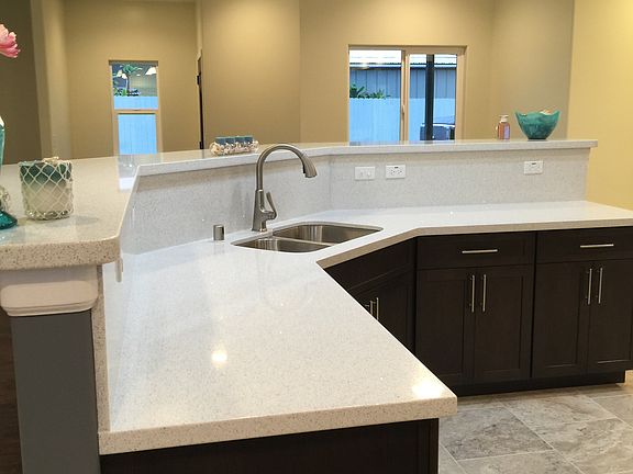 Kitchen quartz countertops