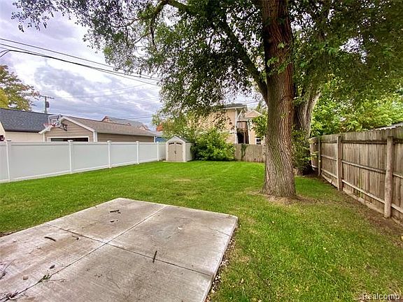 3rd image of 1170 Cole Ave