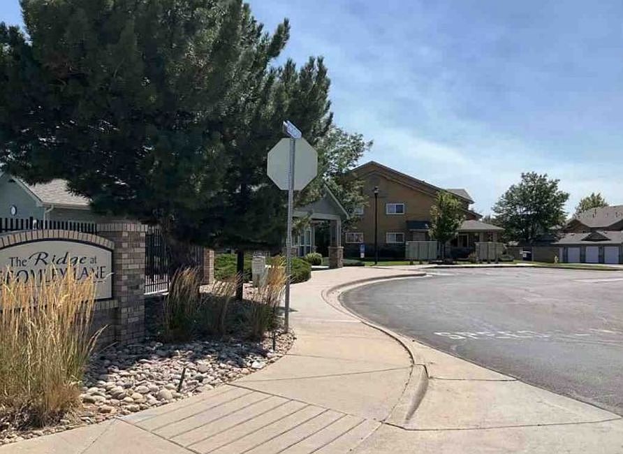 Exterior Neighborhood (street photo)