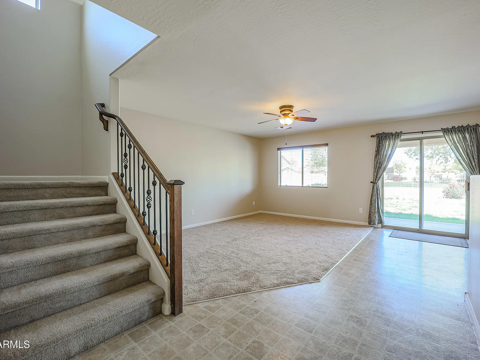 4 bed, 3.0 bath, 2221 sqft, $2,100 — Photo 4
