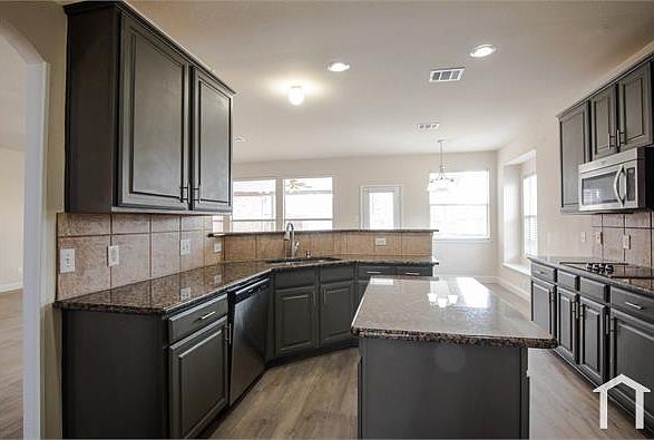 1st image of 4501 Grantham Dr