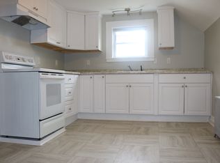 96 Poquonnock Rd, Groton, CT 06340