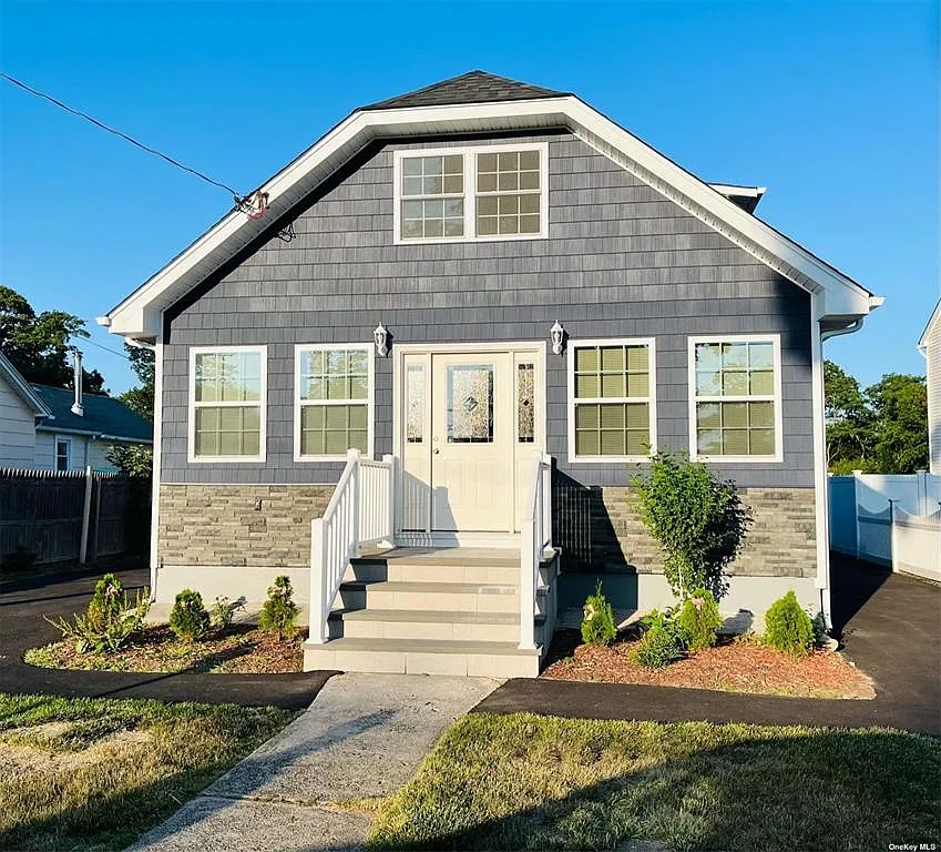 3 bed, 1200 sqft, $3,950 — Photo 1