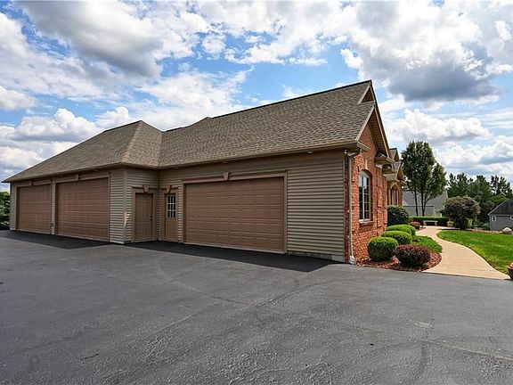 4th image of 140 Eagle Feather Cir