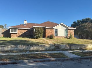 1505 Autumn Breeze Ln, Lewisville, TX 75077