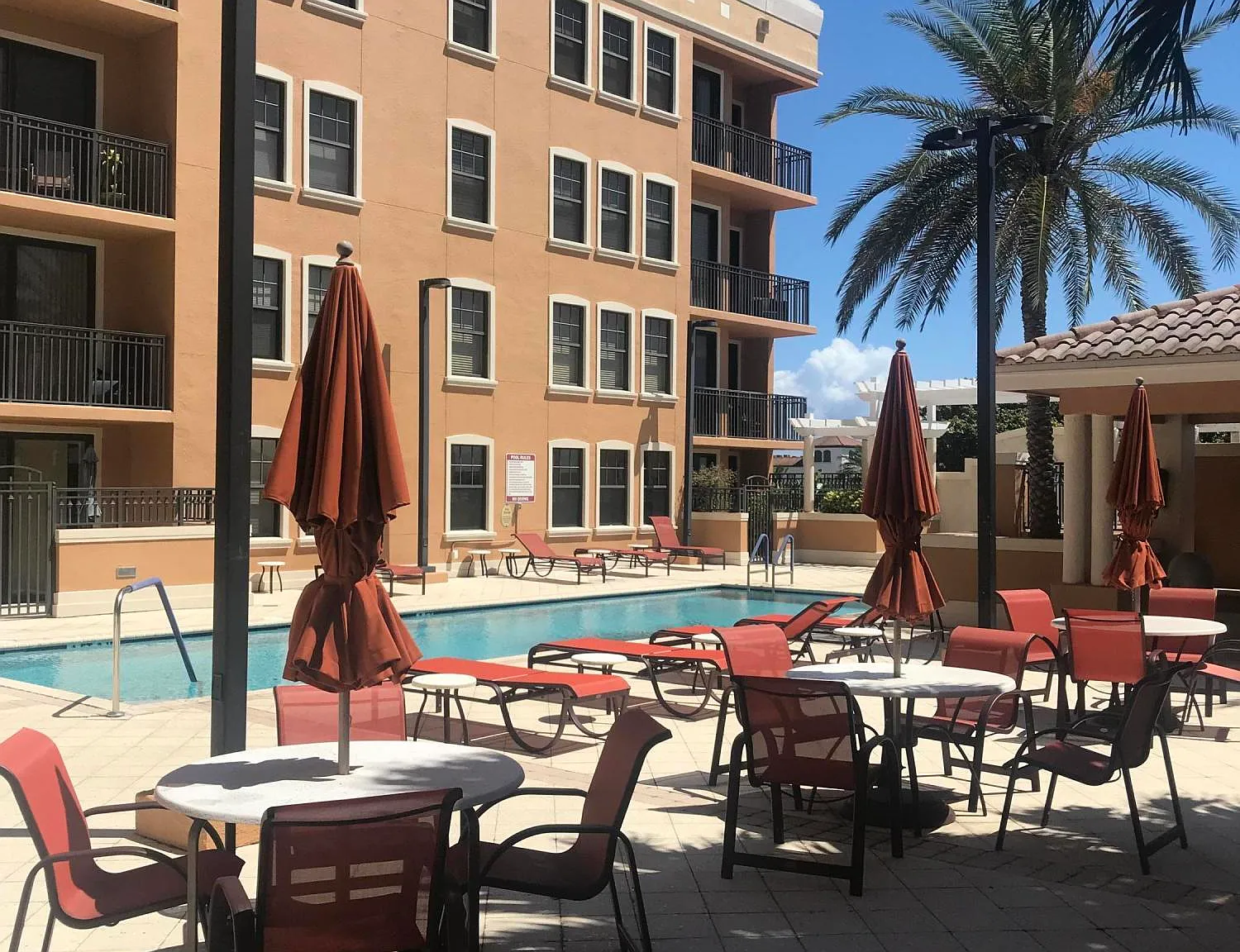 2 bed, 2.0 bath, 1105 sqft, $2,600 — Photo 4
