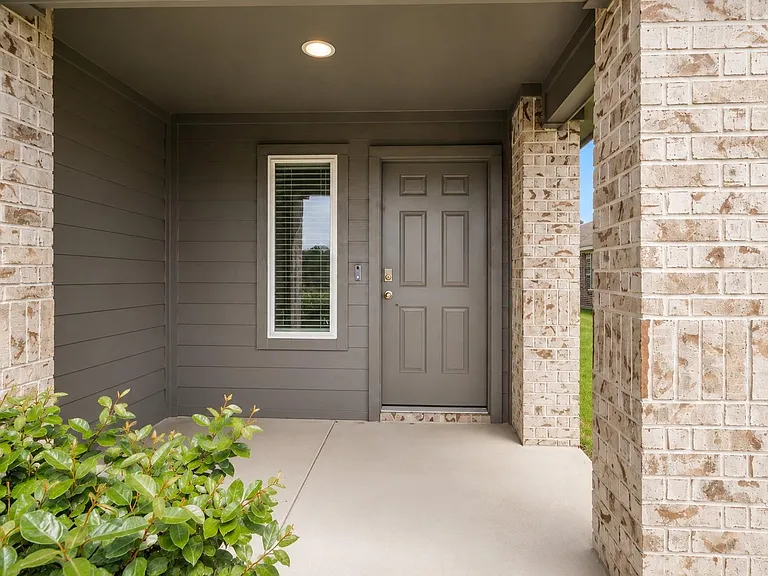 5306 Evergreen Heights Ln — Photo 3