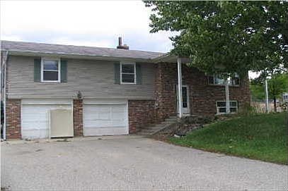 2nd image of 2070 Winding Oak Dr