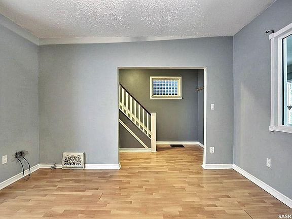 4th image of 2066 Wallace STREET