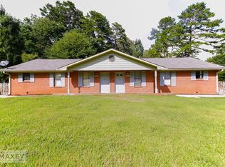 351 Freeport Dr, Lawrenceville, GA 30046