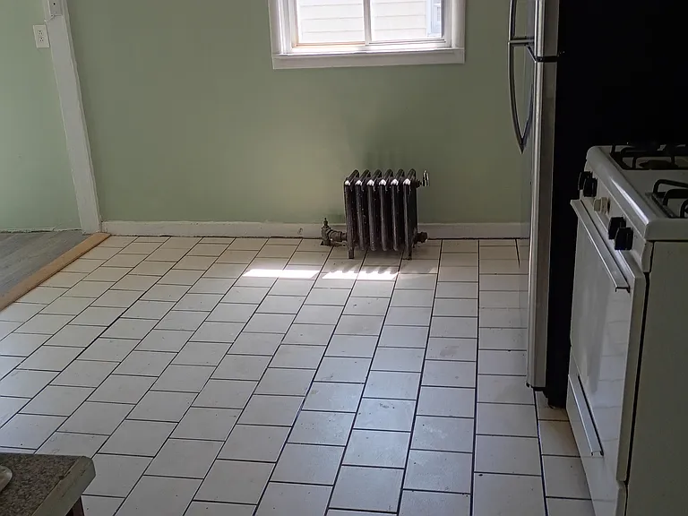 6 Tracy St #2 — Photo 2