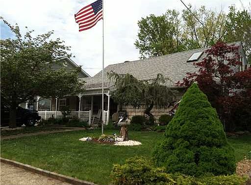 1st image of 26 Brookville Rd