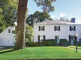 73 Ferncroft Rd, Newton, MA 02468