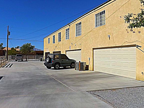 driveway leading to garage