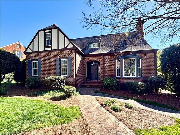 3rd image of 104 Westhaven Cir