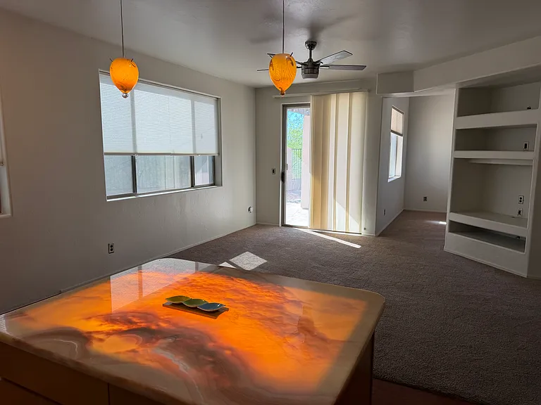 114 E Calle Zavala — Photo 12