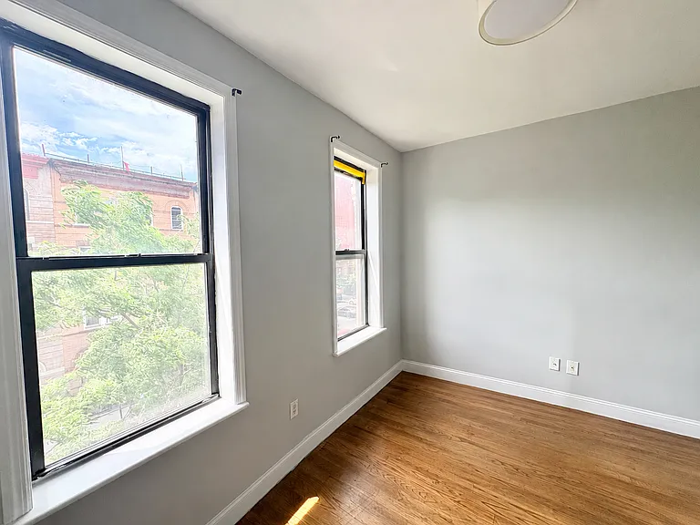 89 Kingston Ave #3L — Photo 11