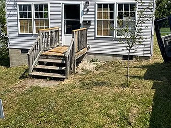 530 E Kline St, Covington, VA 24426