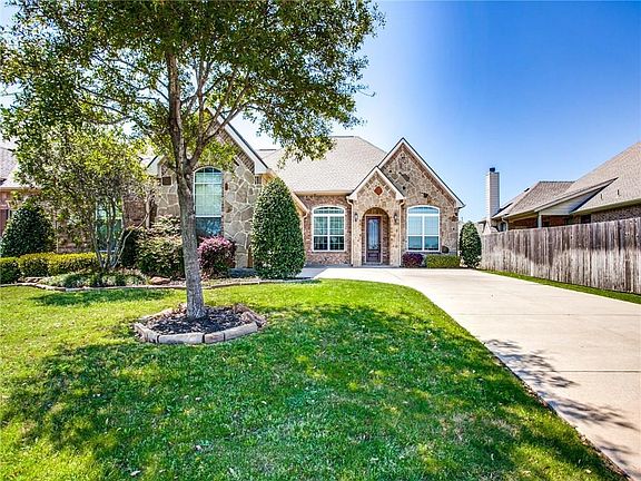 2nd image of 2379 Collin Dr