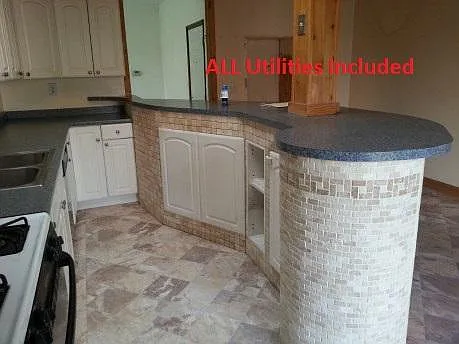 4 bed, 2000 sqft, $2,999 — Photo 2