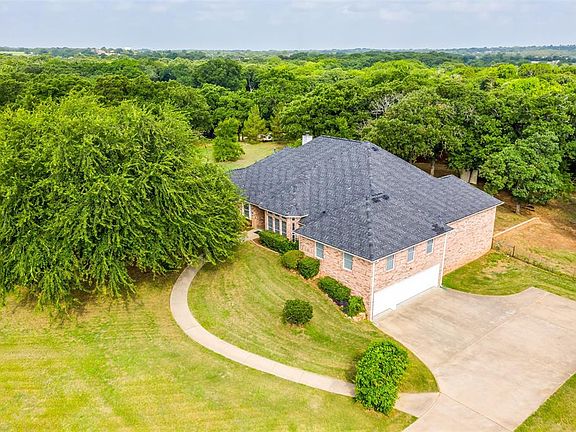 3rd image of 8025 Walnut Dr