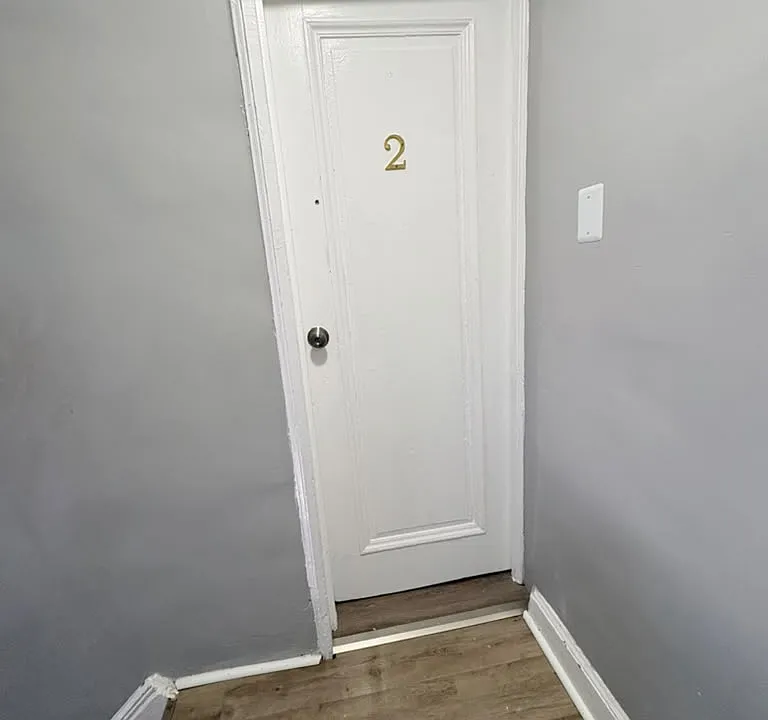 122 Wessington Ave #2