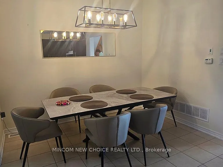 59 Lawrence Pilkington Ave — Photo 5