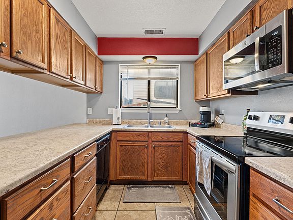 4th image of 2616 Alamogordo Dr NW