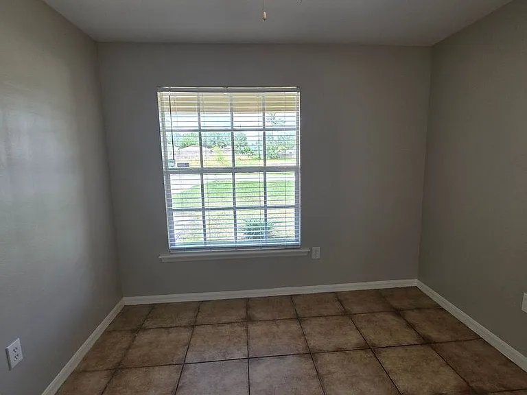 106 Herring Ln — Photo 15